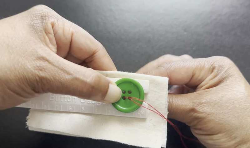 The Point Turner & Button Gauge - Button Shanks - Position your fabric and button
