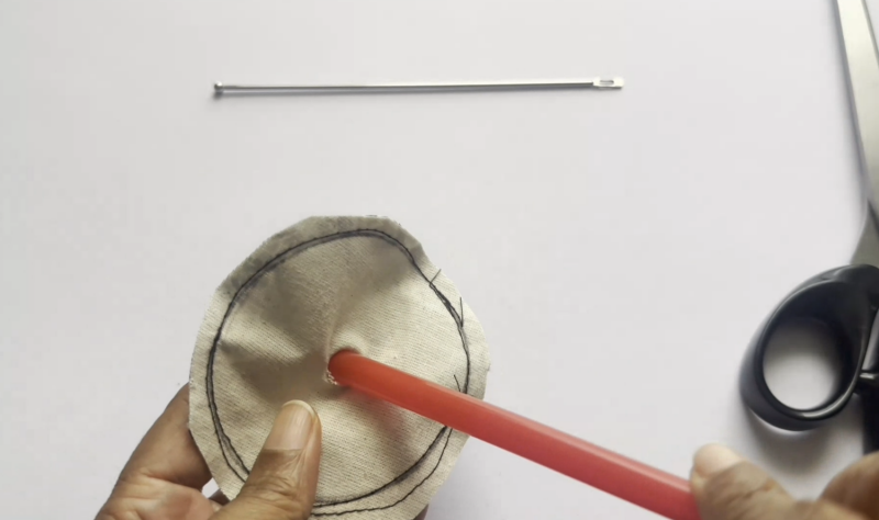 Ballpoint Bodkin: Introduce the straw